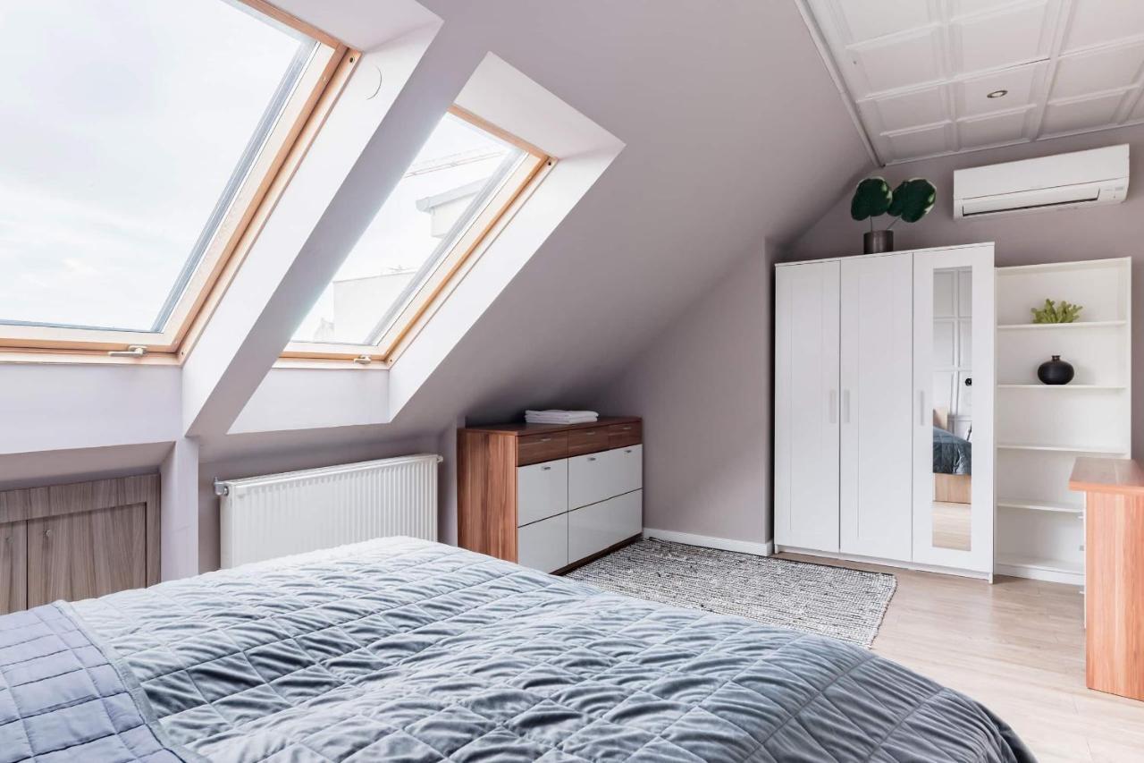 Sunny And Central Penthouse With Private Garage ブダペスト エクステリア 写真